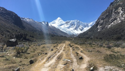 Huaraz : glaciers, lagunes et trekkings