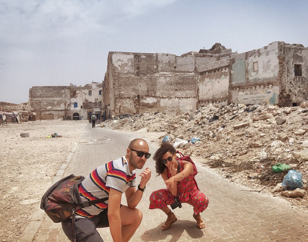 Près des remparts d'Essaouira, on se croirait dans un quartier abimé par la guerre