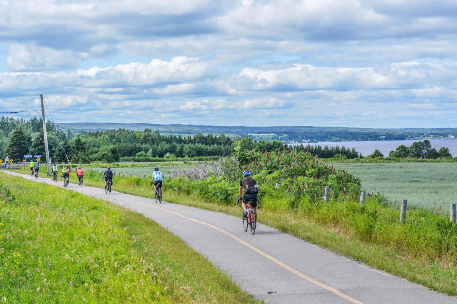 le grand tour velo quebec