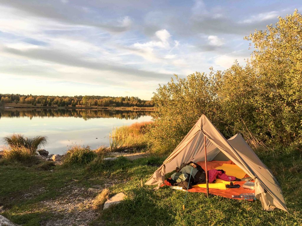 Tente-camping-lac-rando