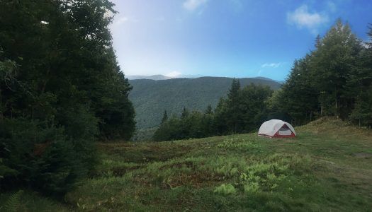 Camping au sommet du mont Sutton