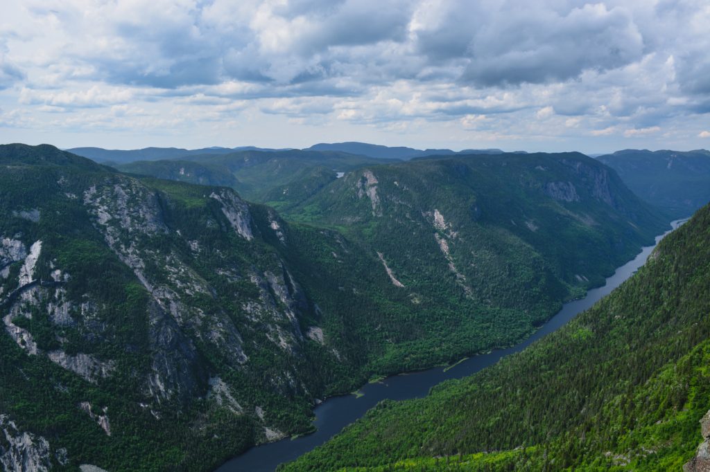 canot-camping sur la rivière malbaie