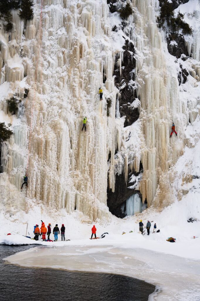 Escalade de glace au Parc des Chutes de Rivière-du-Loup