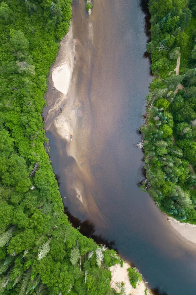 Vue aérienne sur la rivière Bras-du-Nord